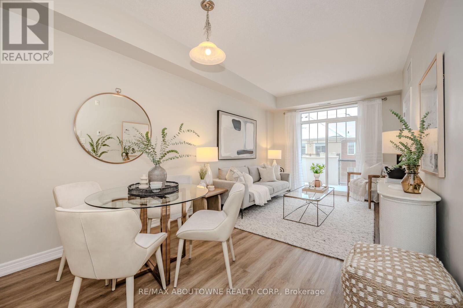 Row / Townhouse for Sale in 312 - 269 GEORGIAN DRIVE|Oakville (RO River Oaks), Ontario L6H0L1