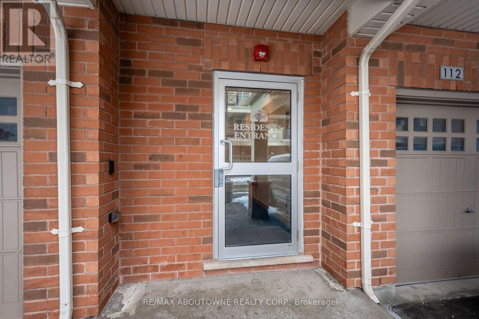 Row / Townhouse for Sale in 312 - 269 GEORGIAN DRIVE|Oakville (RO River Oaks), Ontario L6H0L1 4