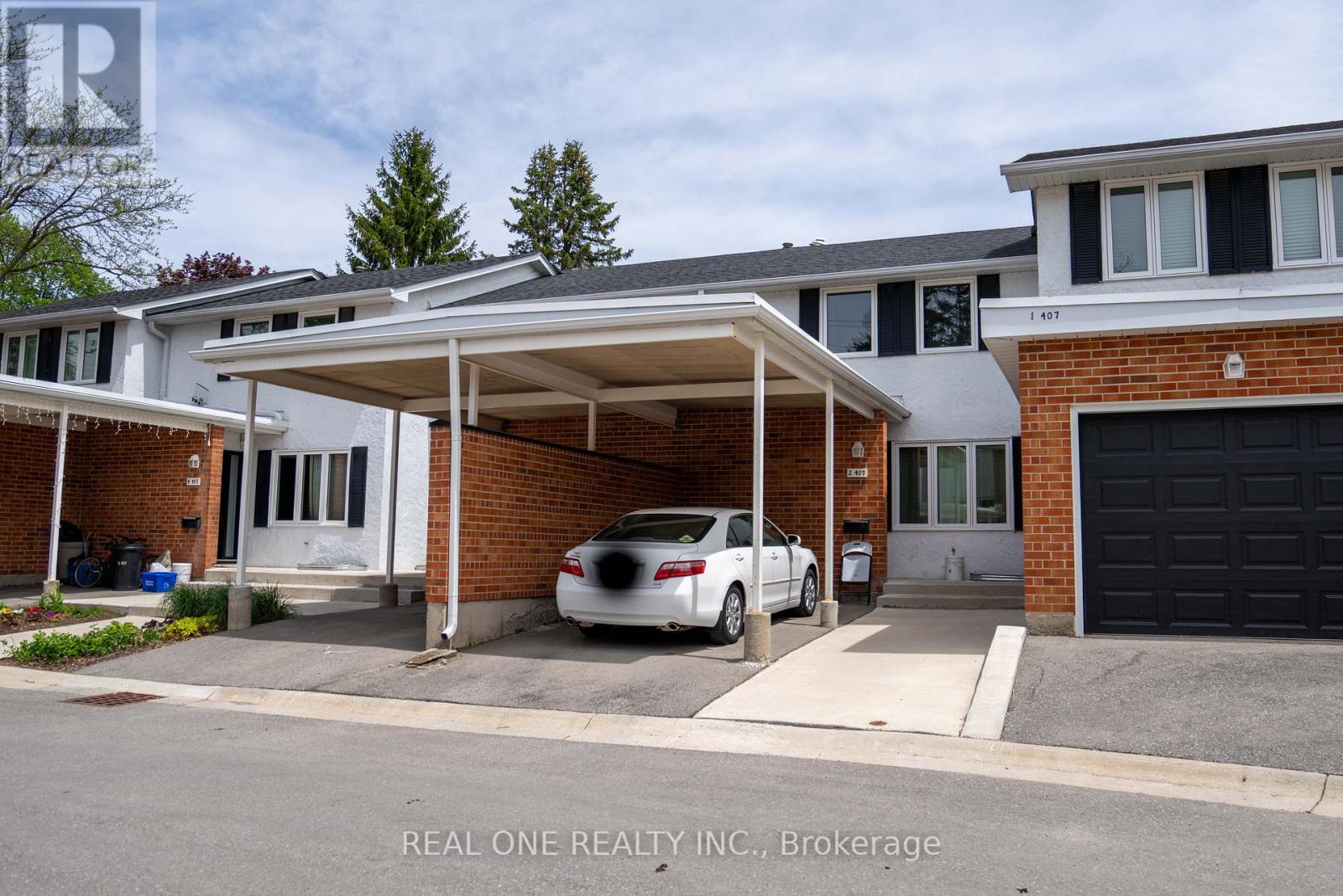 2 - 407 KEATS WAY, Waterloo, Ontario N2L5S7