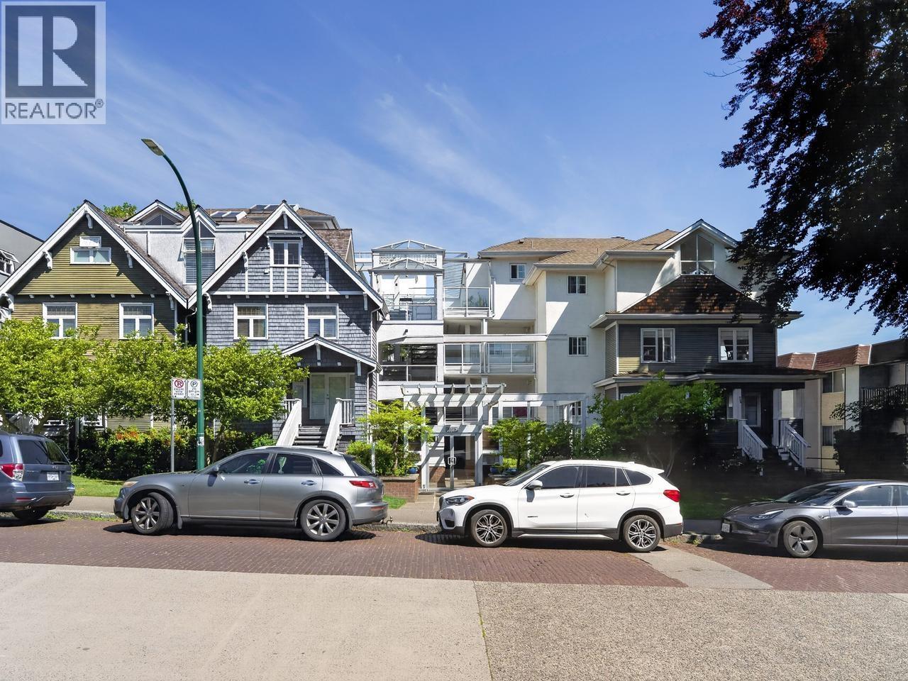 313 2175 W 3RD AVENUE|Vancouver, British Columbia V6K1L2