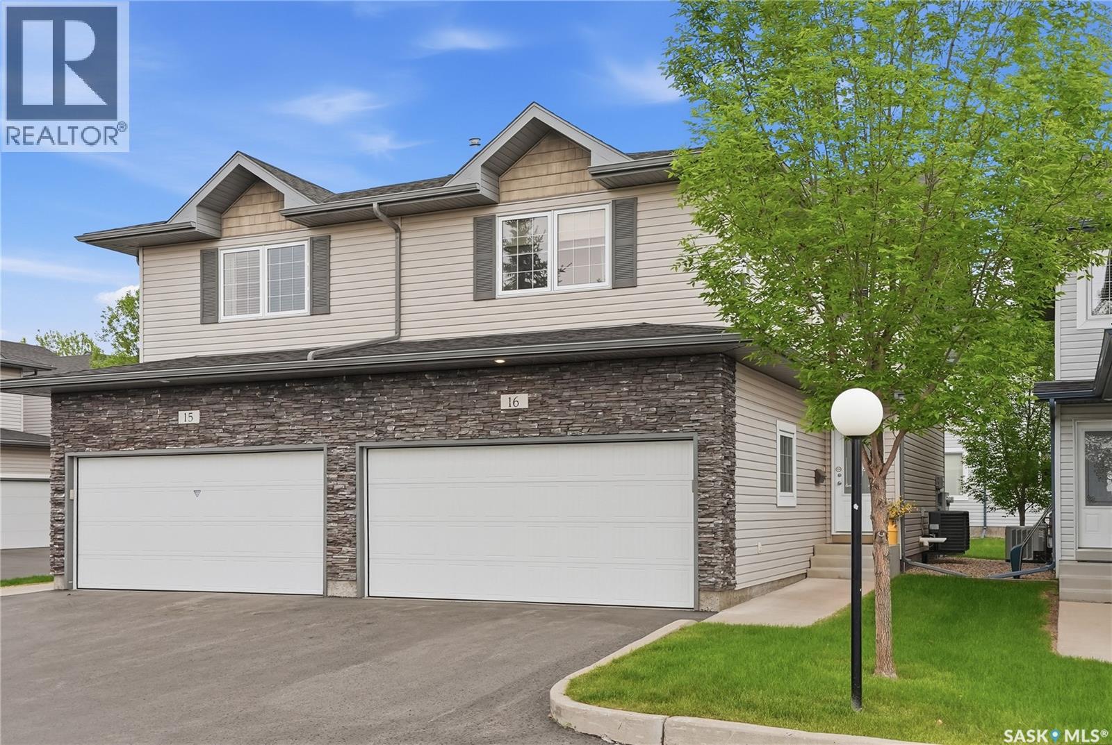 16 110 Dulmage CRESCENT