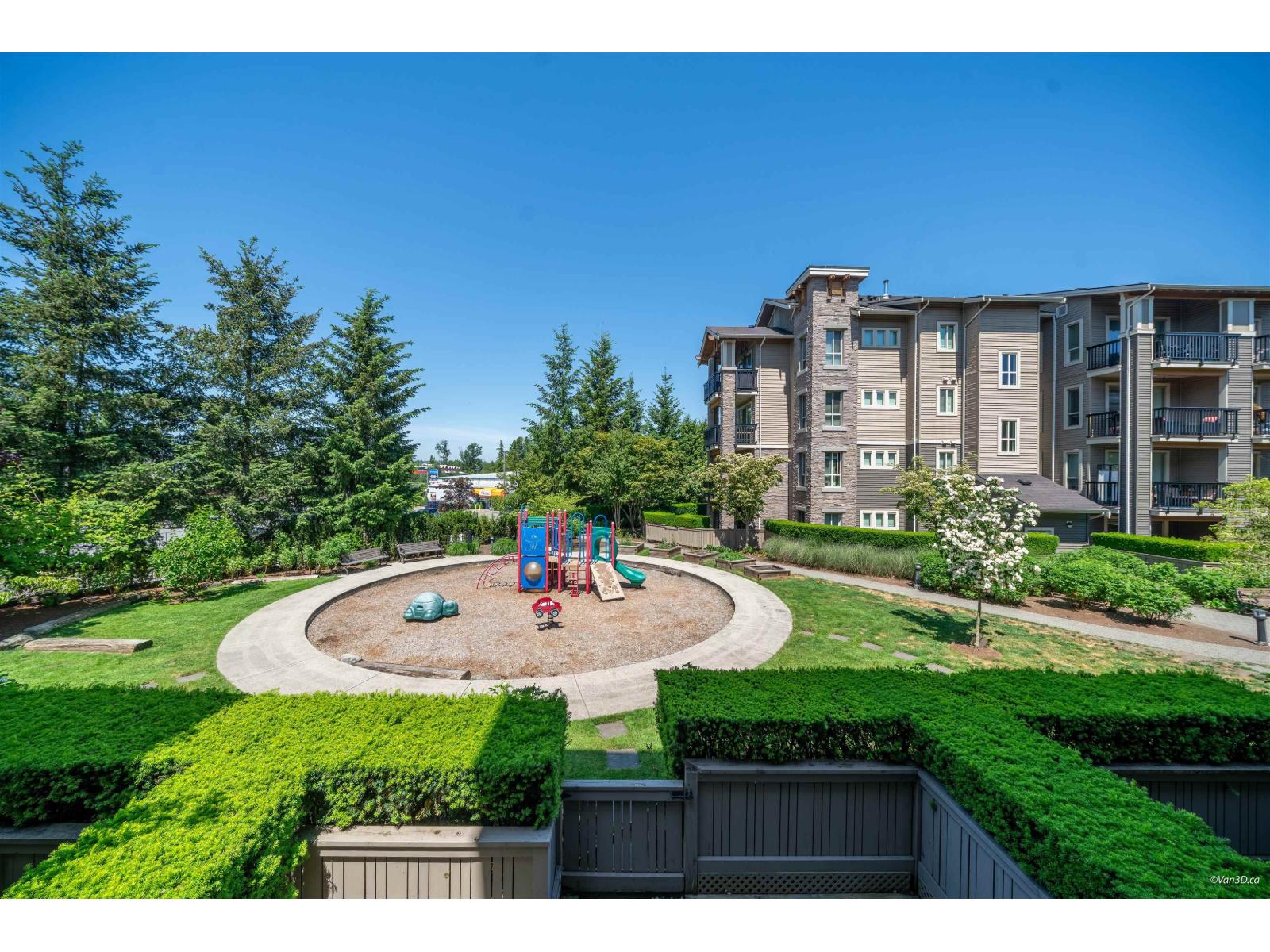 211 21009 56 AVENUE, Langley, British Columbia V3A0C9