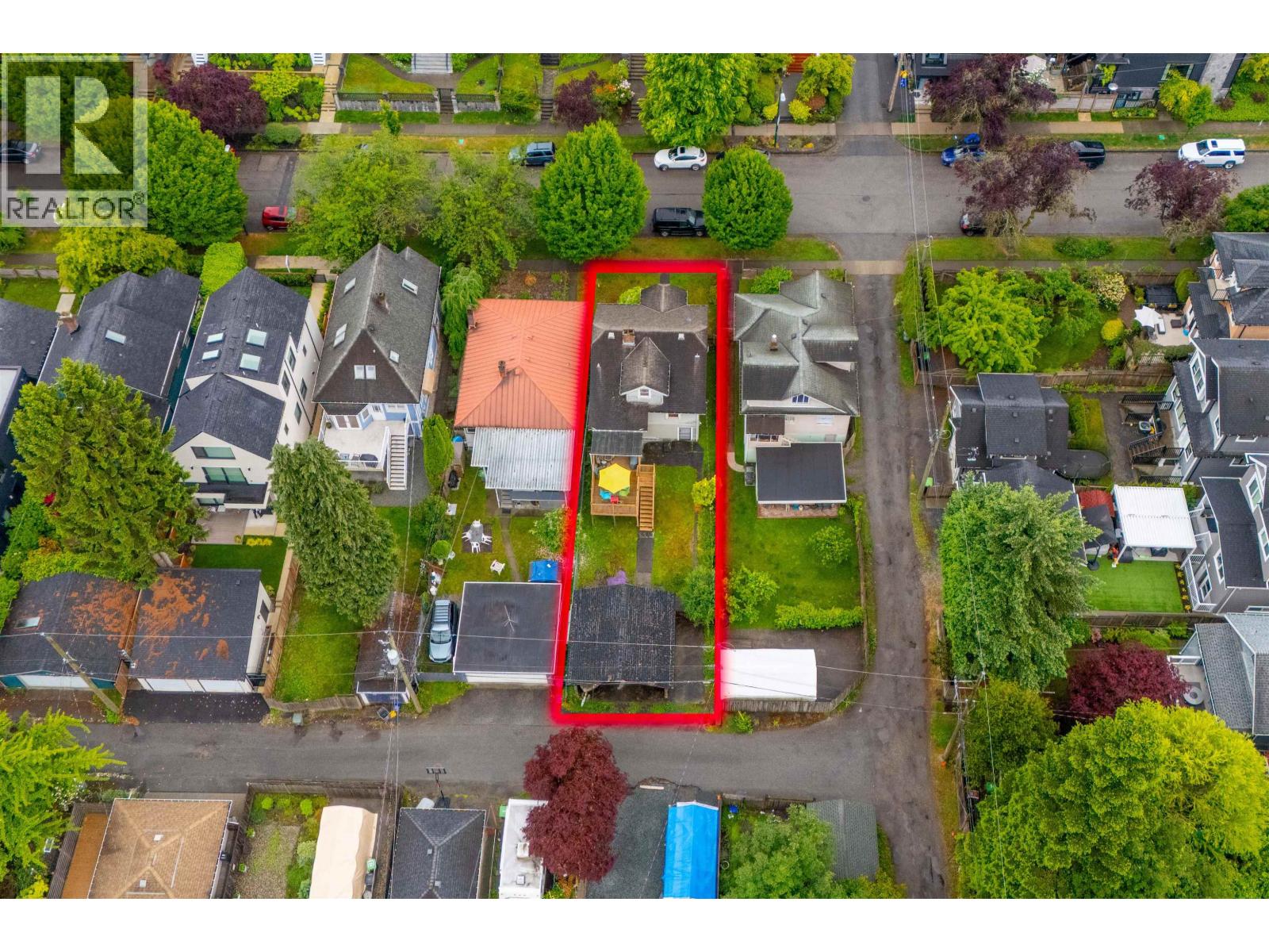 423 E 37TH AVENUE|Vancouver, British Columbia V5W1E8
