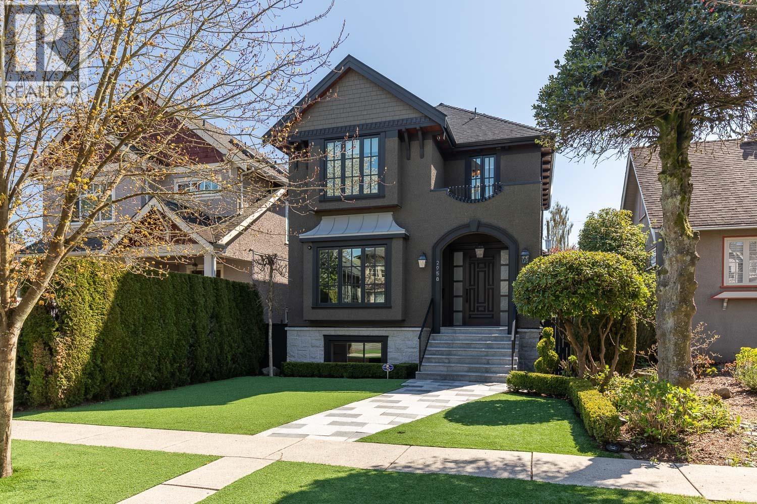 2958 W 40TH AVENUE|Vancouver, British Columbia V6N3B4