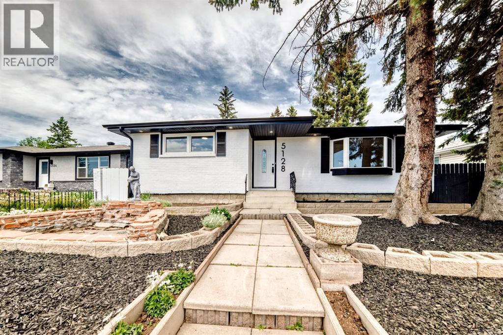 House for Sale in 5128 Maryvale Drive NE|Calgary, Alberta T2A2V6