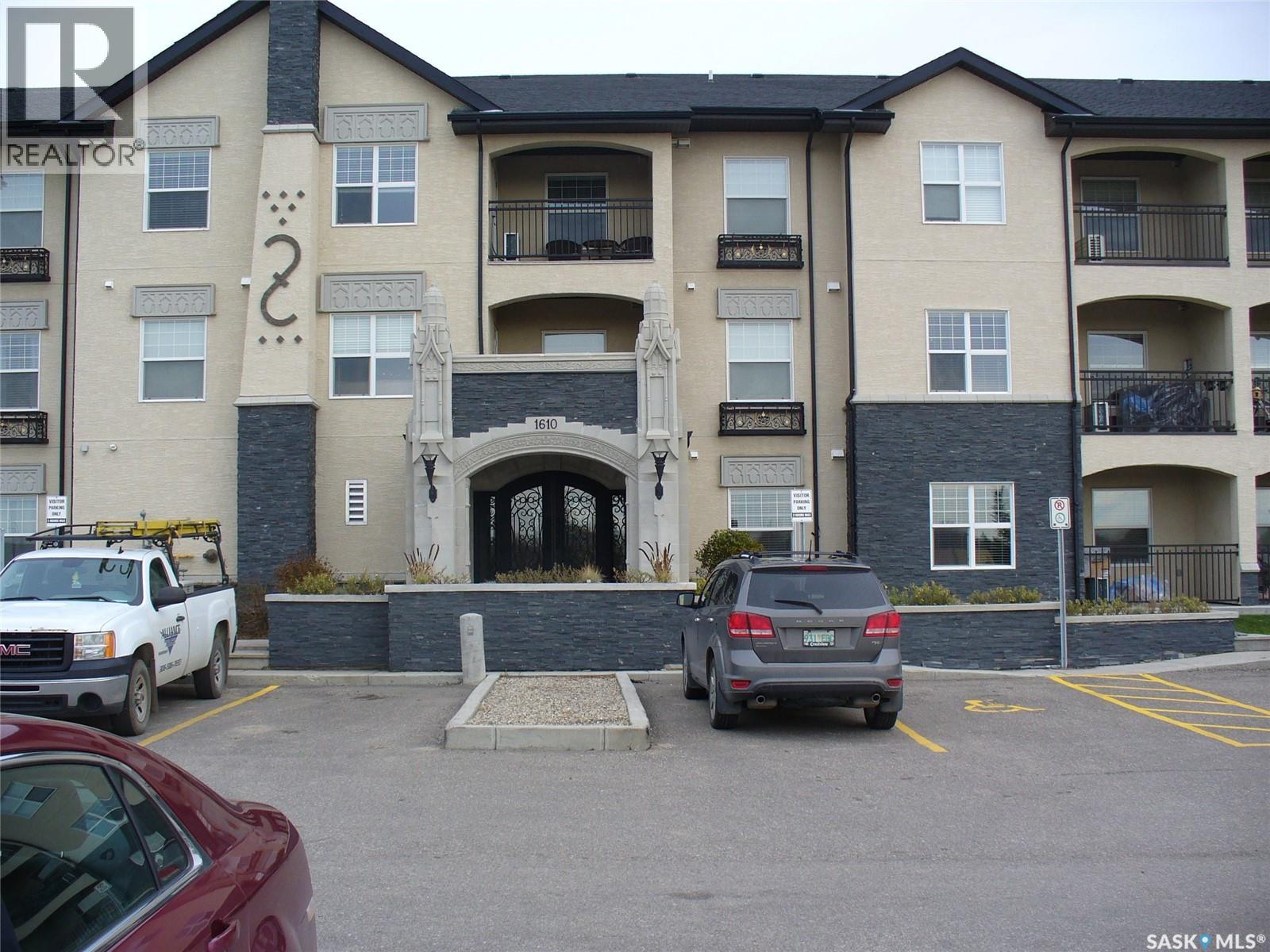 210 1610 Dakota DRIVE