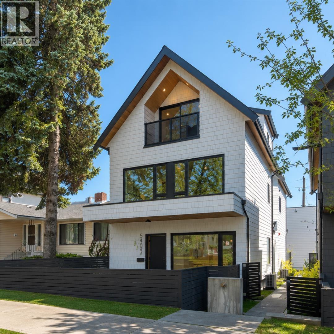 5405 WALES STREET|Vancouver, British Columbia V5R3M9