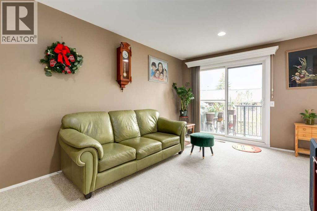 Row / Townhouse for Sale in 56, 5019 46 Avenue SW|Calgary, Alberta T3E6R1 5