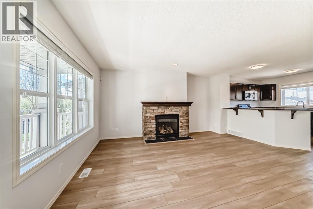 Duplex for Sale in 137 Eversyde Boulevard SW|Calgary, Alberta T2Y0B3 3