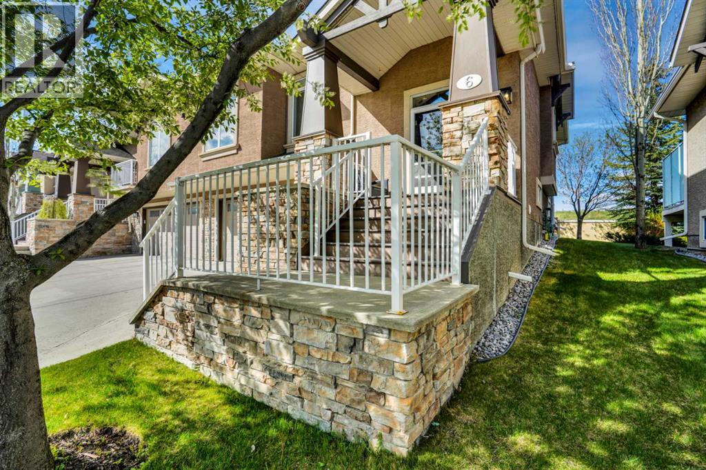Duplex for Sale in 6 Discovery Woods Villas SW|Calgary, Alberta T3H5A6 4