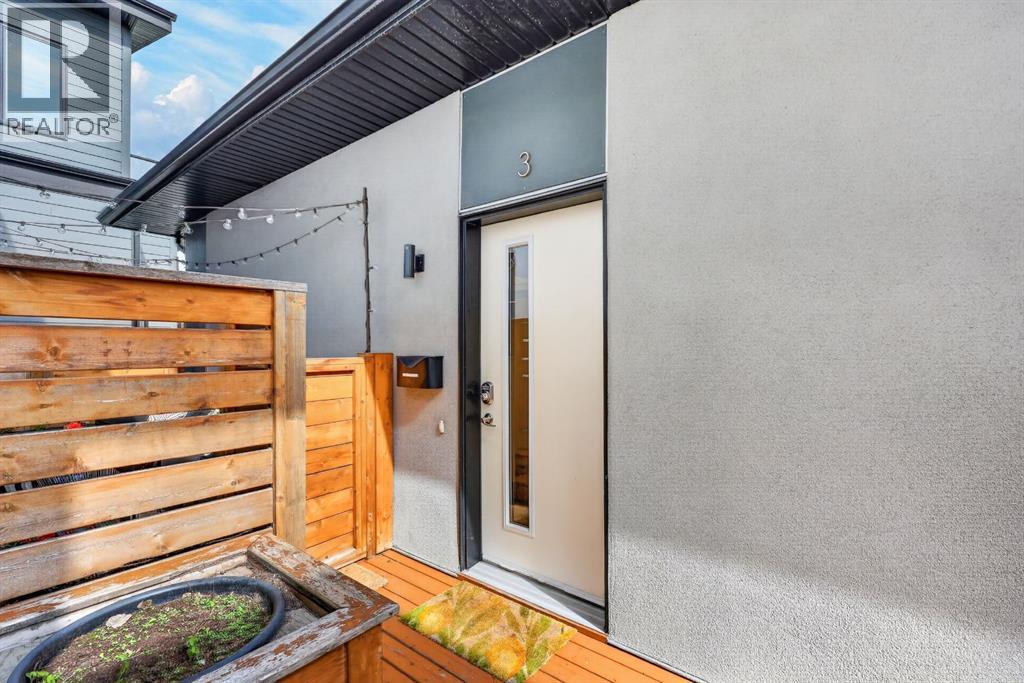 Row / Townhouse for Sale in 3, 1508 22 Avenue SW|Calgary, Alberta T2t0r5 2