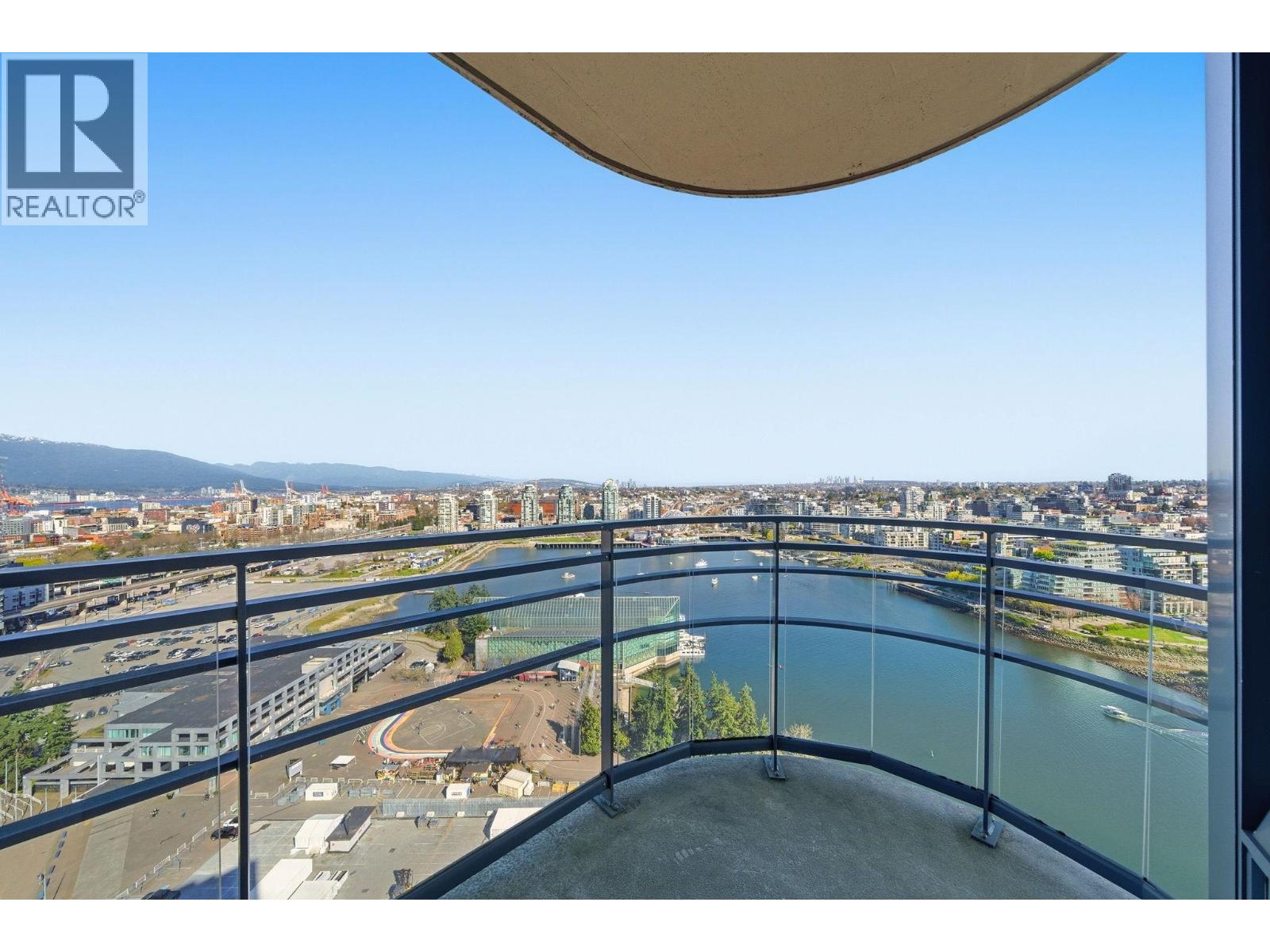 3302 33 SMITHE STREET|Vancouver, British Columbia V6B0B5