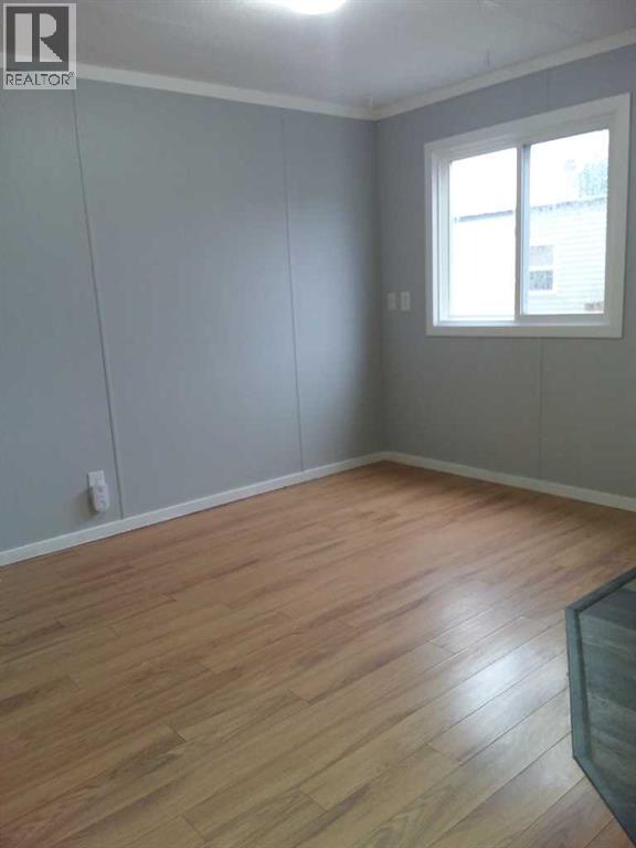 Mobile Home for Sale in 212, 6220 17 Avenue SE|Calgary, Alberta T2A0W6 5