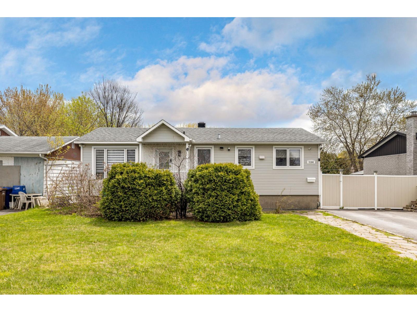 3104 Rue Gustave, Laval (Fabreville), Quebec H7P1X3