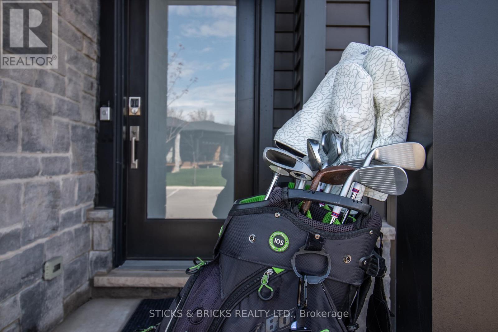 For sale: 19 - 9150 WILLOUGHBY DRIVE, Niagara Falls (Chippawa