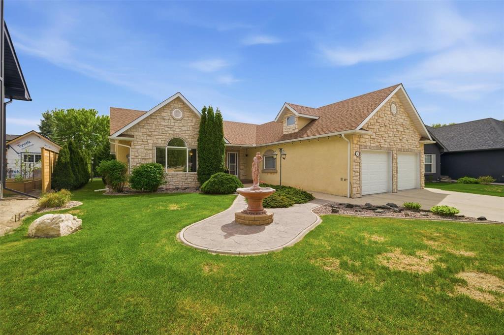 11 Parkwood Cove