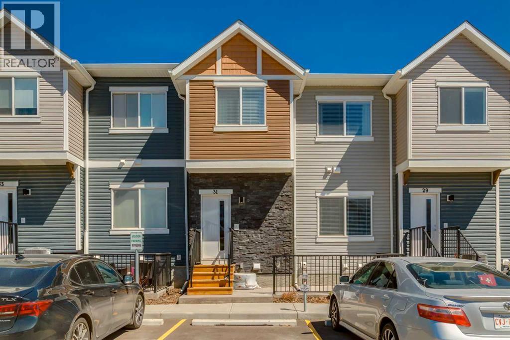 Row / Townhouse for Sale in 31 Tuscany Summit Square NW|Calgary, Alberta T3L0G1