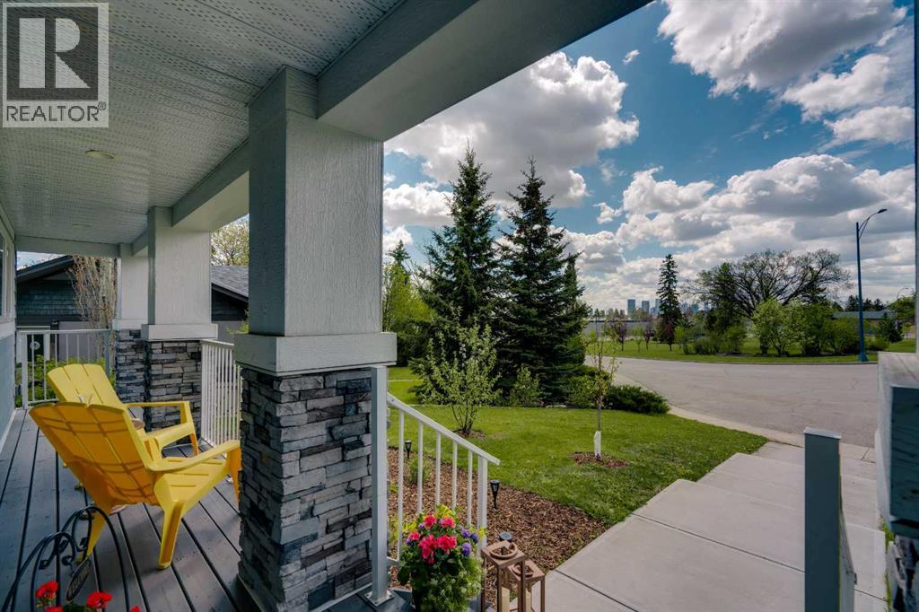 House for Sale in 37 Highwood Place NW|Calgary, Alberta T2K2B9 3