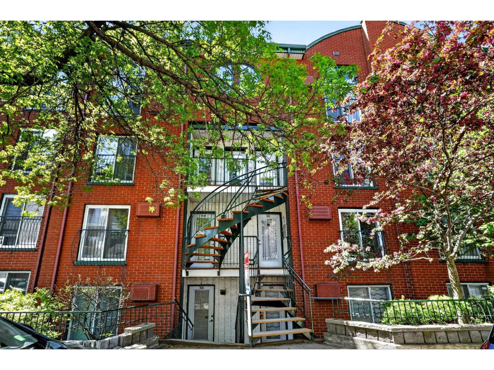 1080 Rue St-Timothée