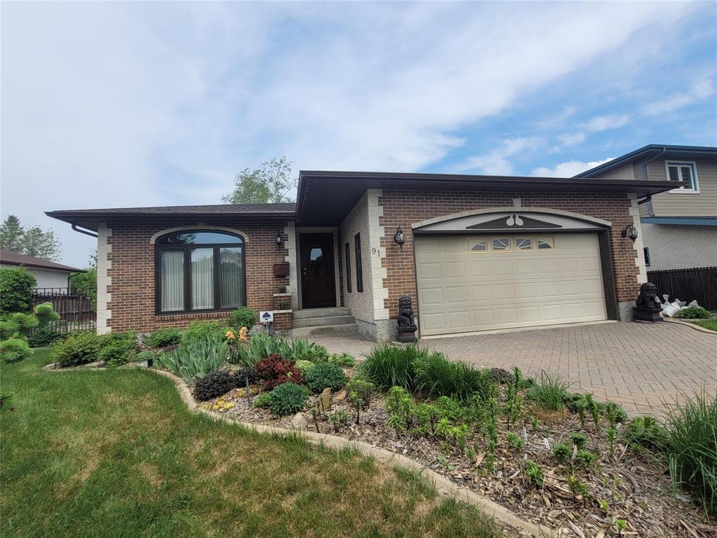 91 Beechtree Crescent