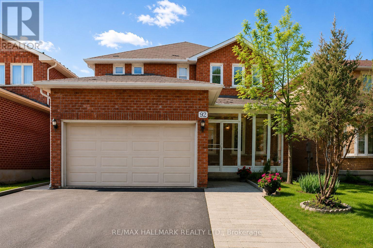 92 WELDRICK ROAD E