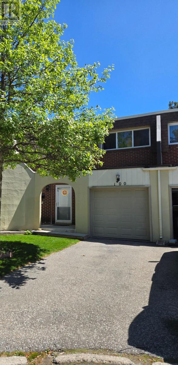 Row / Townhouse for Sale in 100 - 1180 MISSISSAUGA VALLEY BOULEVARD|Mississauga (Mississauga Valleys), Ontario L5A3M9 2