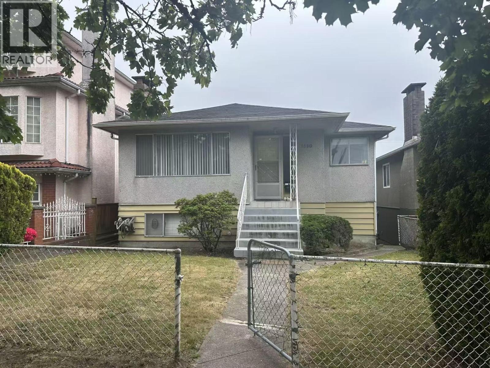 1380 E 54TH AVENUE|Vancouver, British Columbia V5X1M4