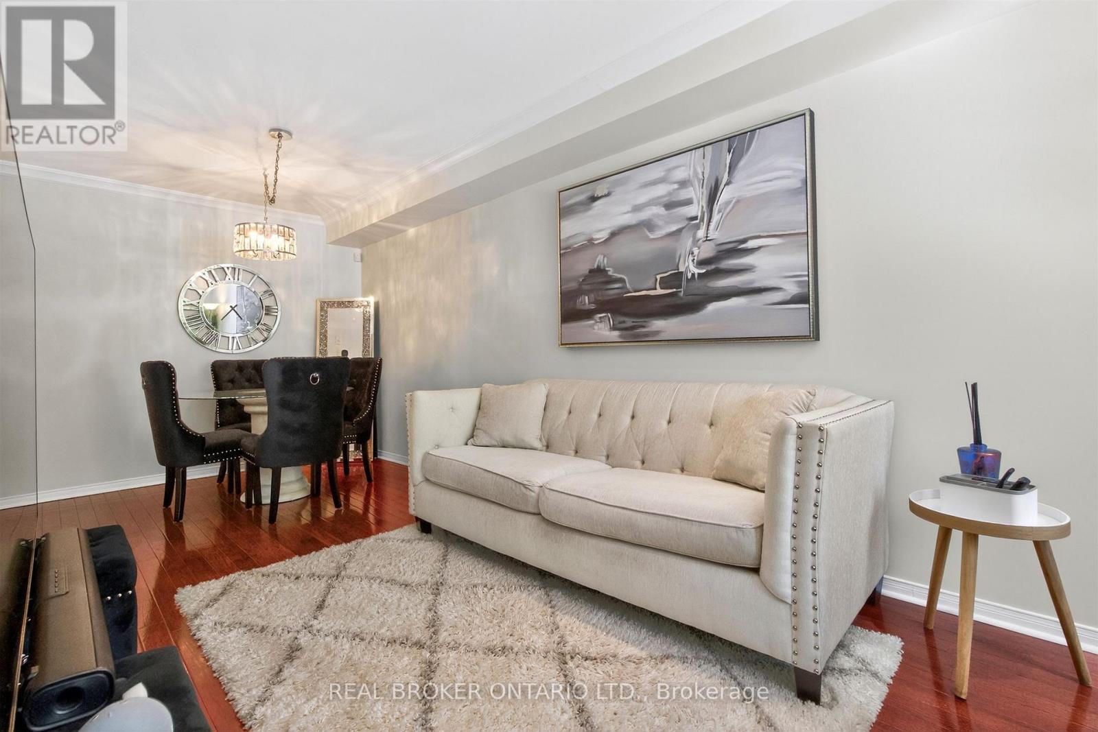 Row / Townhouse for Sale in 102 - 86 JOYMAR DRIVE|Mississauga (Streetsville), Ontario L5M7Z6 5