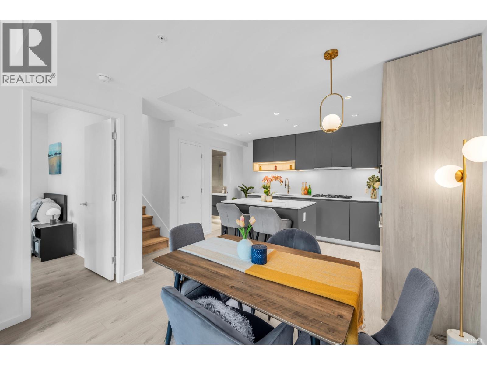 For sale: TH2 6788 MINORU BOULEVARD, Richmond, British Columbia