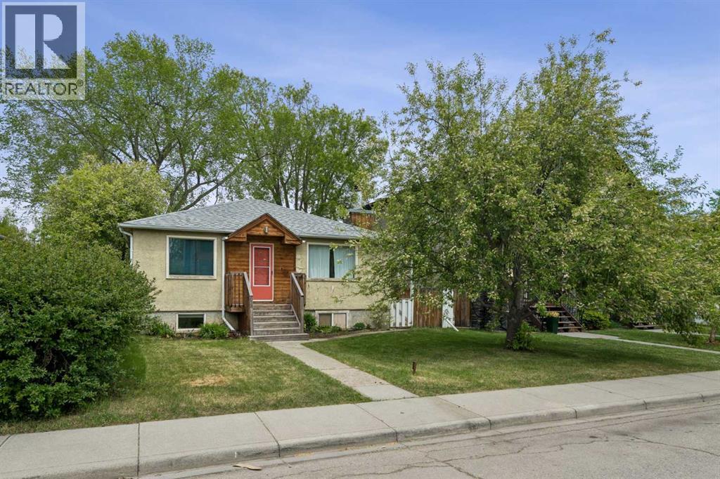House for Sale in 614 21 Avenue NE|Calgary, Alberta T2E1T1 2