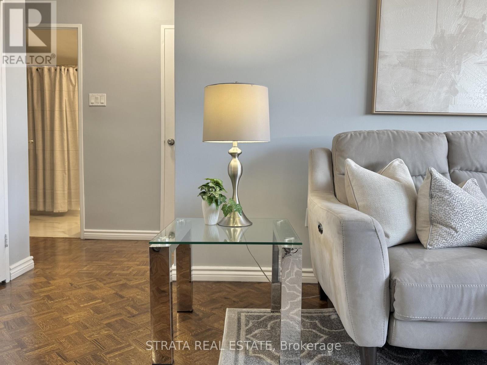 203 - 3555 BATHURST STREET