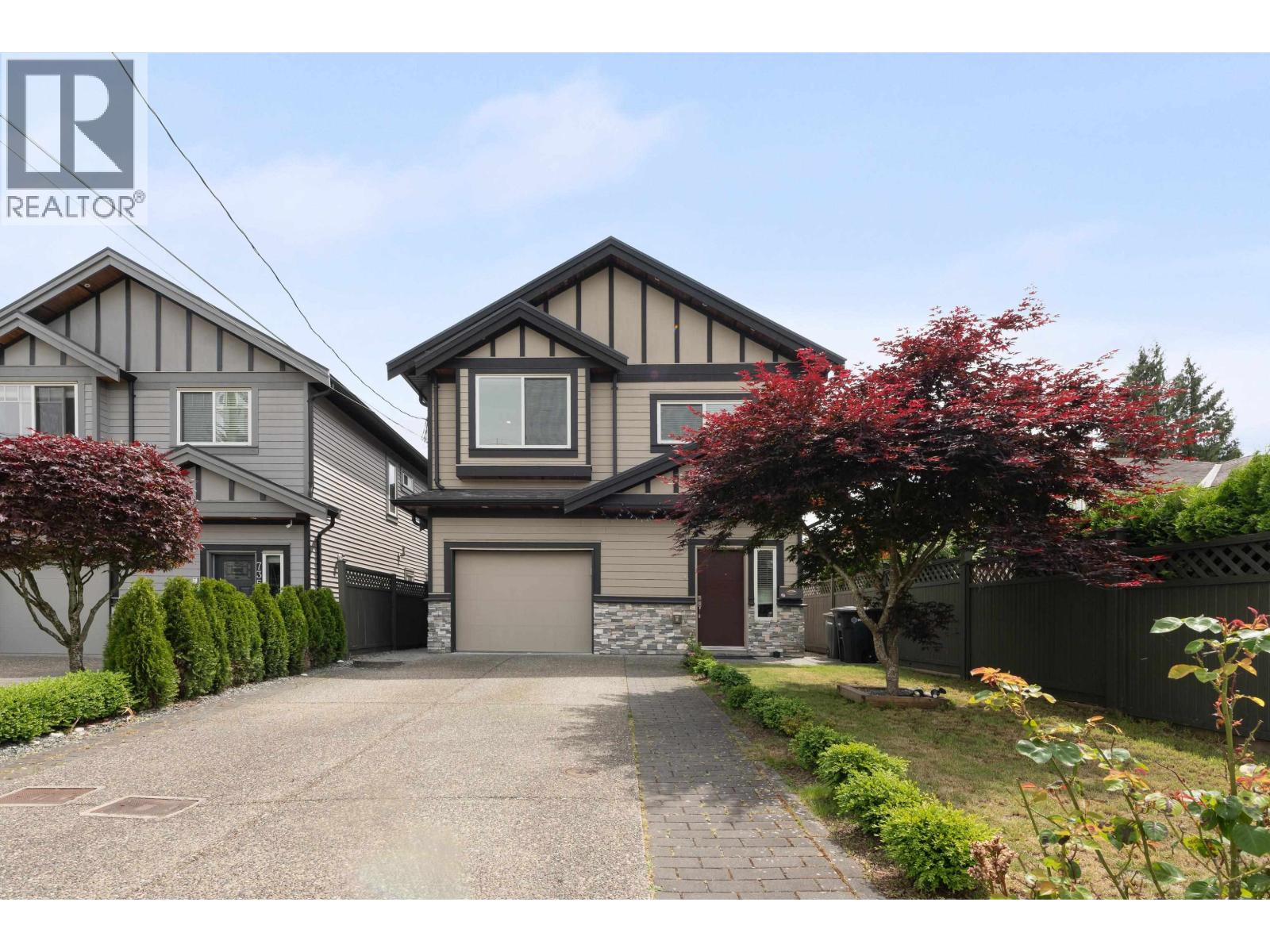 7348 11TH AVENUE|Burnaby, British Columbia V3N2N1
