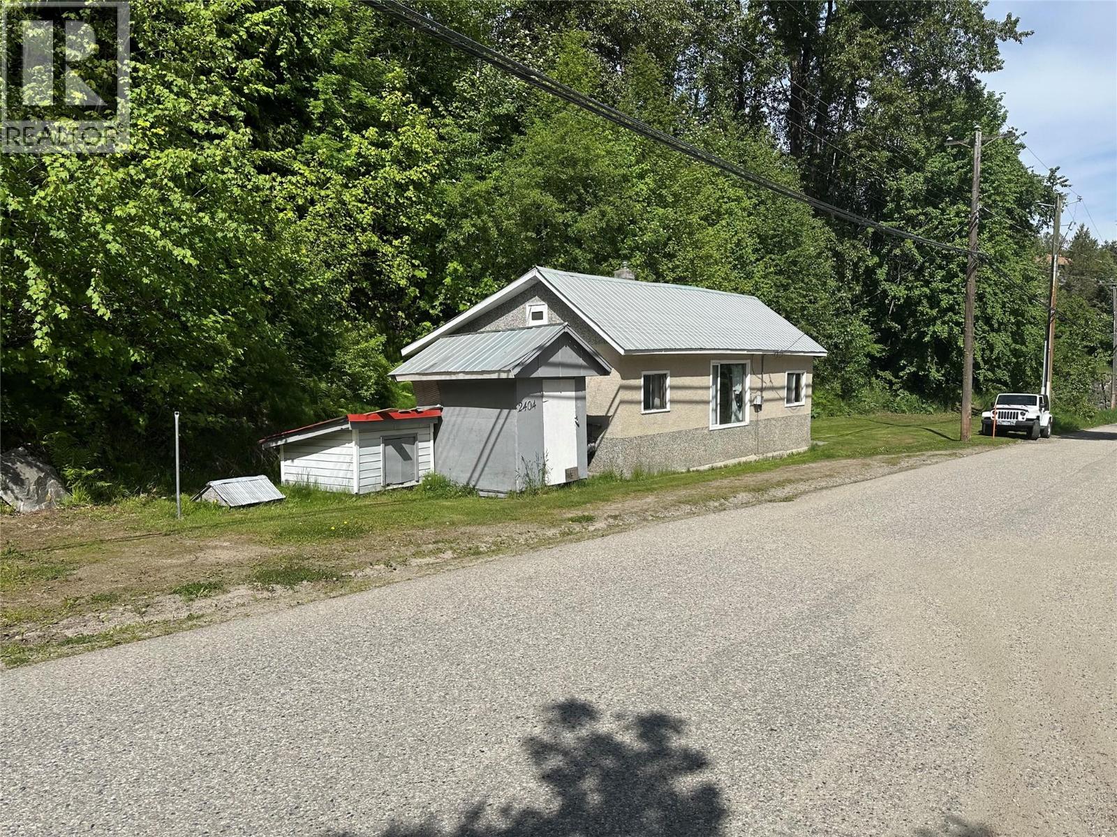 2404 Perrier Road, Nelson, British Columbia V1L6Y9