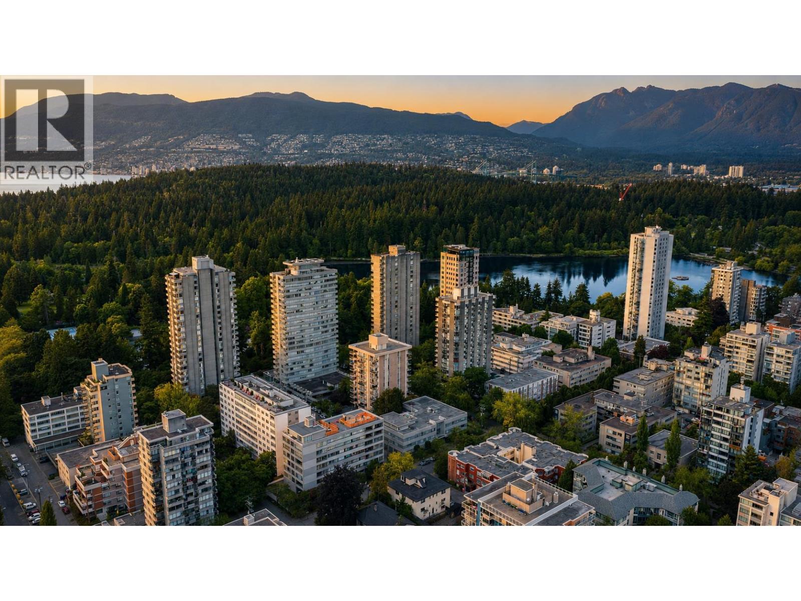 1203 2077 NELSON STREET|Vancouver, British Columbia V6G2Y2