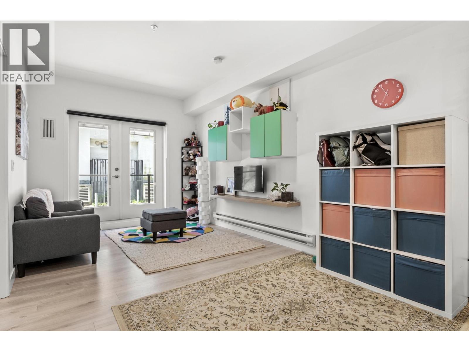 102 2688 DUKE STREET|Vancouver, British Columbia V5R4S9