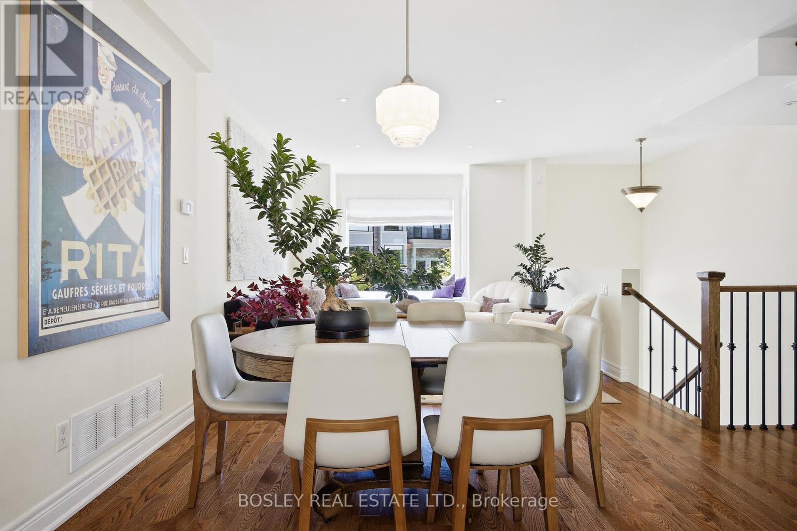 Row / Townhouse for Sale in 17 MATTHEW COURT|Toronto (Princess-Rosethorn), Ontario M9B0C1 4