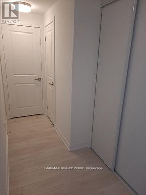 Row / Townhouse for Sale in 8 - 4015 HICKORY DRIVE|Mississauga (Rathwood), Ontario L4W1L1 3
