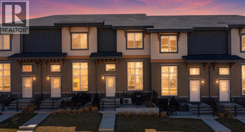 Row / Townhouse for Sale in 241 Auburn Meadows Drive SE|Calgary, Alberta T3M2S1