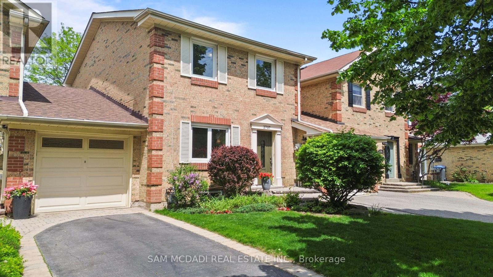 Row / Townhouse for Sale in 2707 JERRING MEWS|Mississauga (Erin Mills), Ontario L5L2M7 2