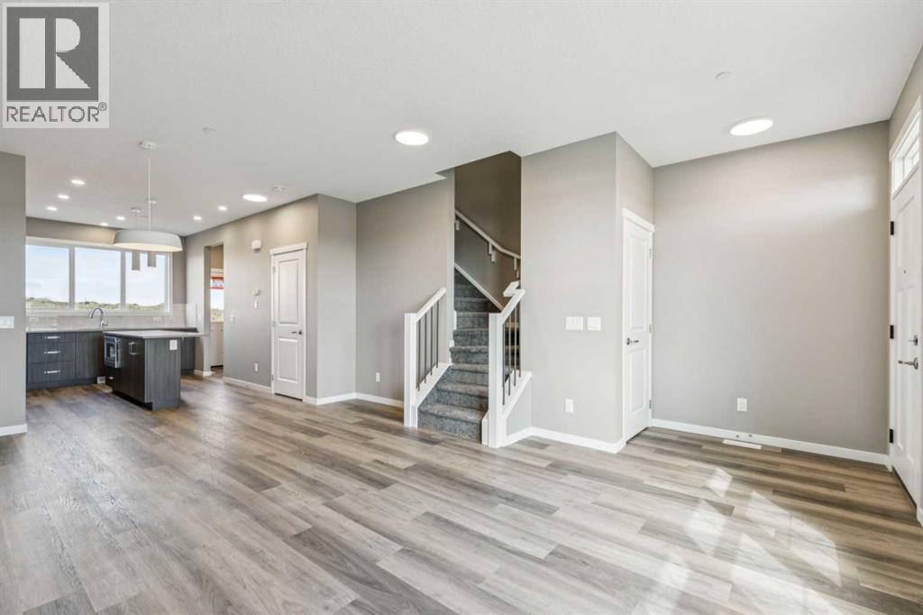 Duplex for Sale in 205 Hotchkiss Road SE|Calgary, Alberta T3S0T9 5