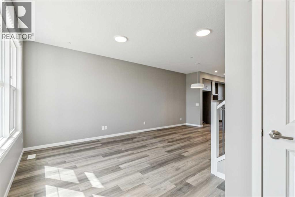 Duplex for Sale in 205 Hotchkiss Road SE|Calgary, Alberta T3S0T9 3