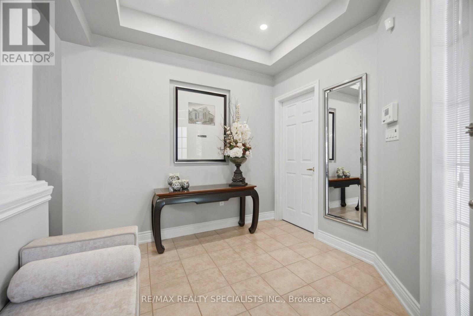 Row / Townhouse for Sale in 6439 RIVERGATE PLACE|Mississauga (Streetsville), Ontario L5N8P8 5