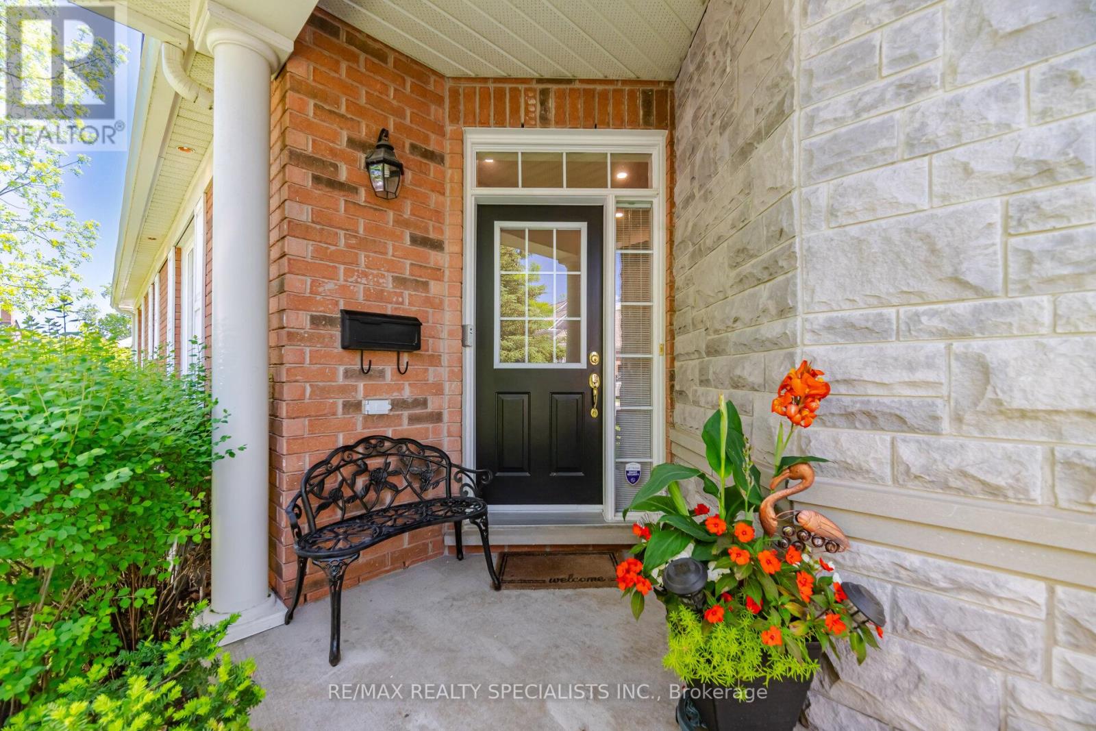 Row / Townhouse for Sale in 6439 RIVERGATE PLACE|Mississauga (Streetsville), Ontario L5N8P8 4