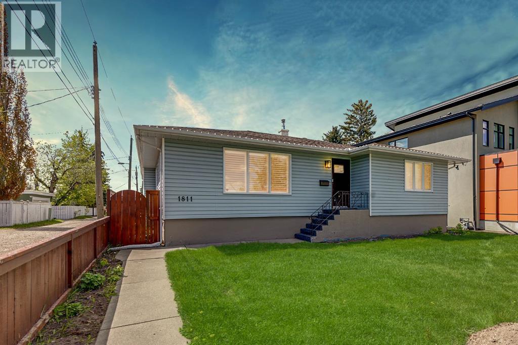 House for Sale in 1811 13 Avenue NW|Calgary, Alberta T2N1L4