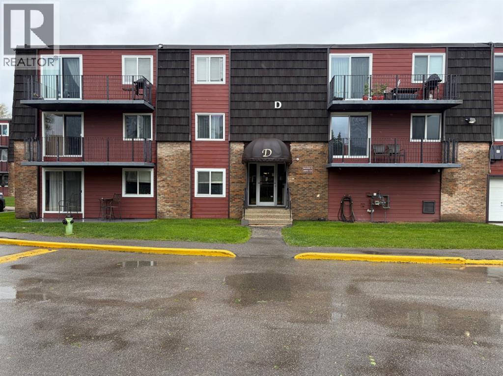 Apartment for Sale in 14D, 80 Galbraith Drive SW|Calgary, Alberta T3E4Z6
