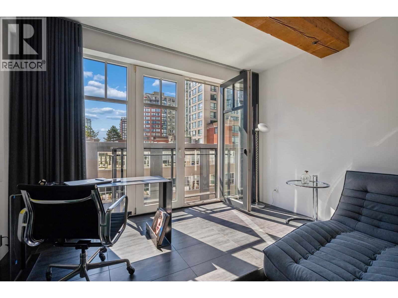 308 1275 HAMILTON STREET|Vancouver, British Columbia V6B1E2
