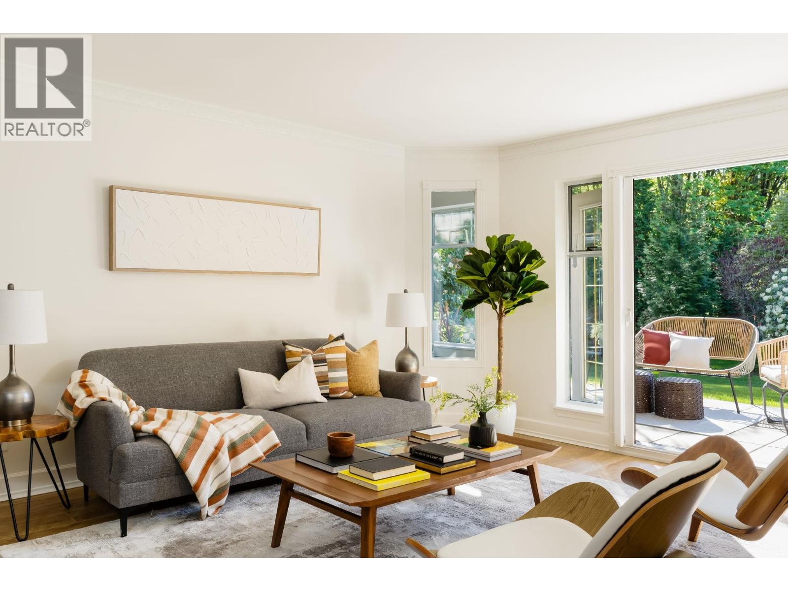 107 67 MINER STREET|New Westminster, British Columbia V3L5N5
