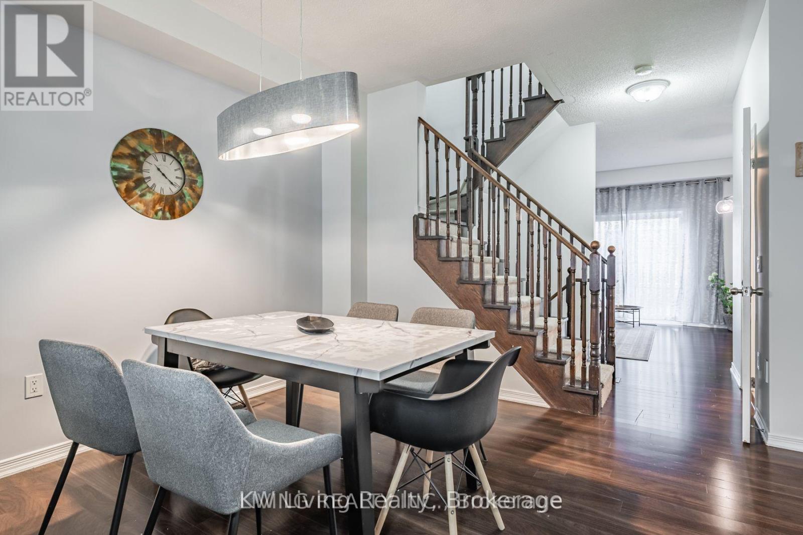 Row / Townhouse for Sale in 25 - 6625 FALCONER DRIVE|Mississauga (Streetsville), Ontario L5N0C7 2