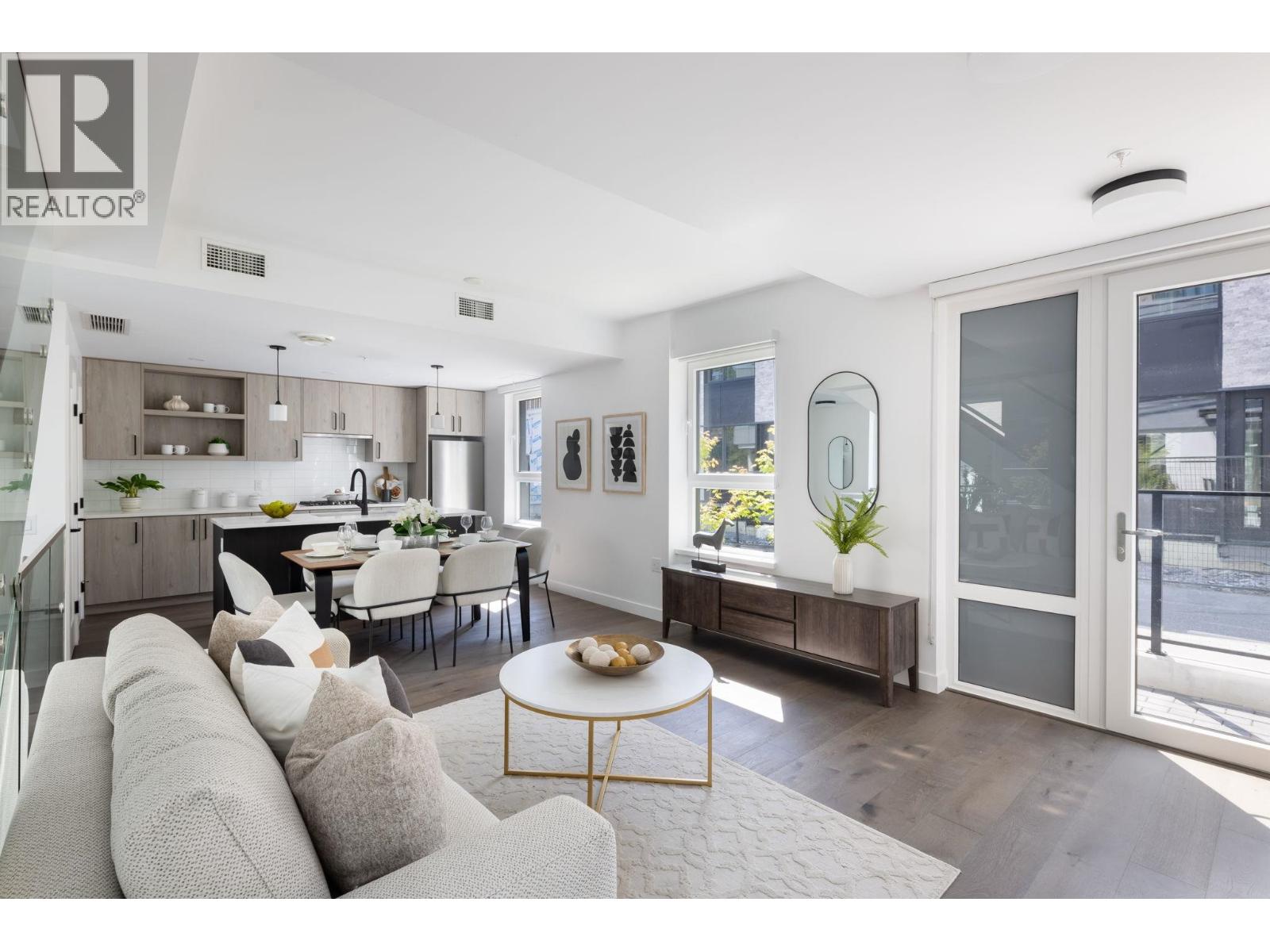6829 CAMBIE STREET|Vancouver, British Columbia V6P0M4