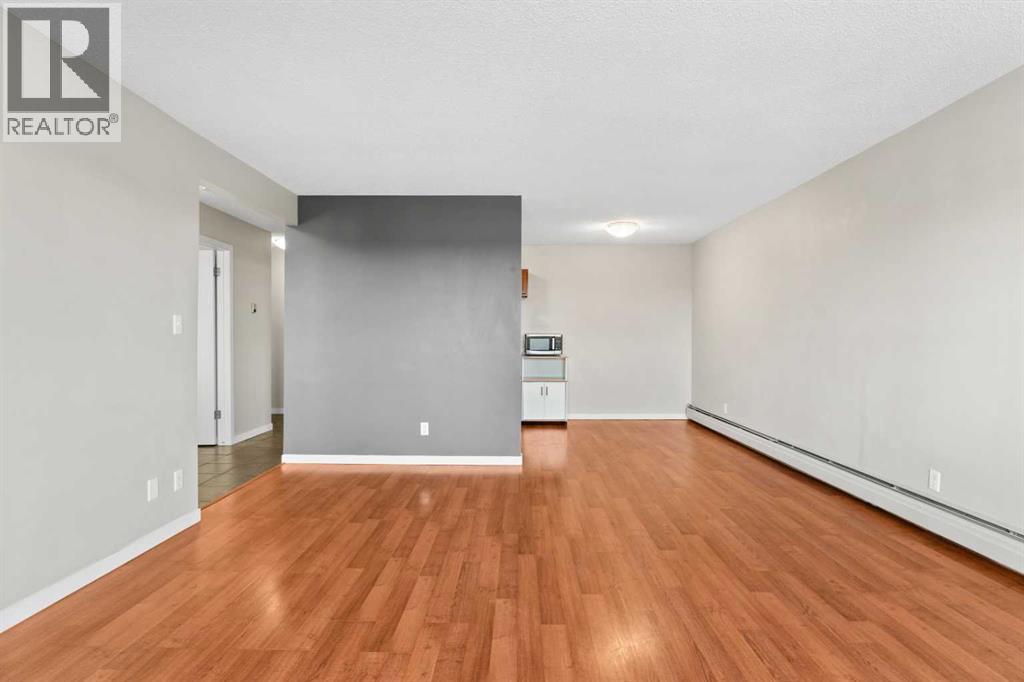 Apartment for Sale in 308, 1513 26 Avenue SW|Calgary, Alberta T2T1C4 3